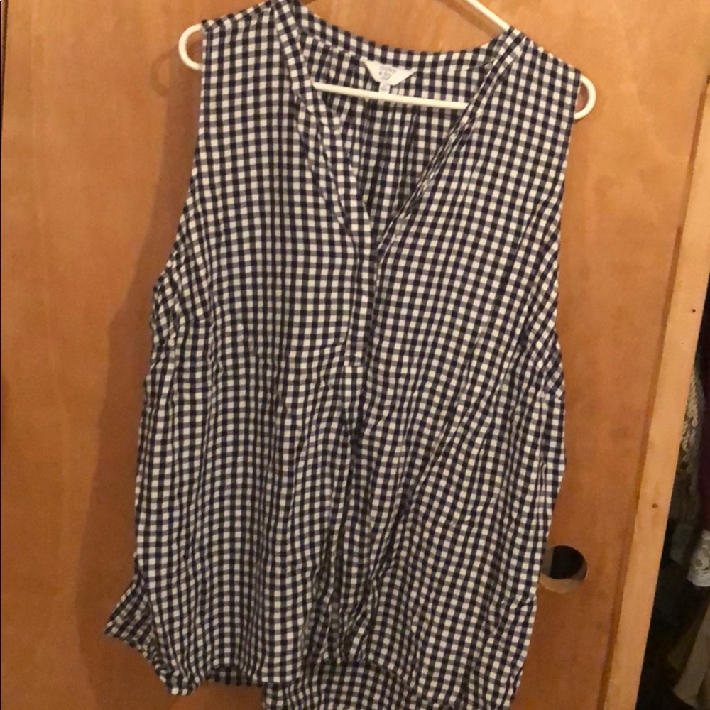 Never worn sleeveless blouse. Crown&Ivy